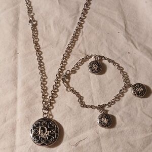Elegant Silver Jewelry Set